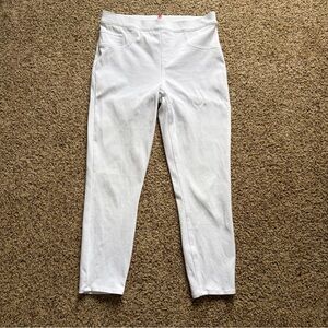 Spanx Jegging Women's Medium White Pull On Jeans Leggings Stretch Casual